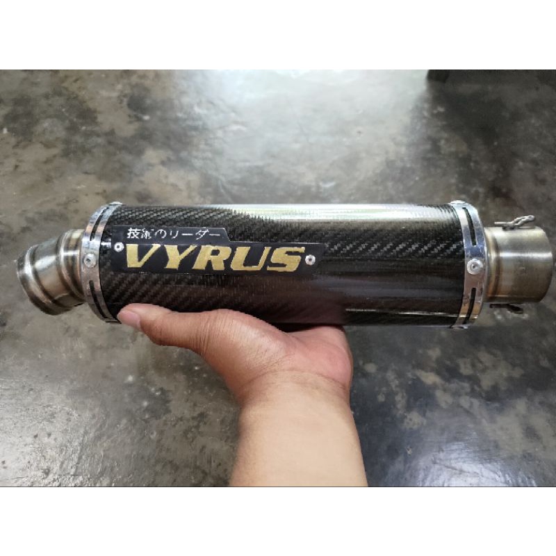 R9 VYRUS