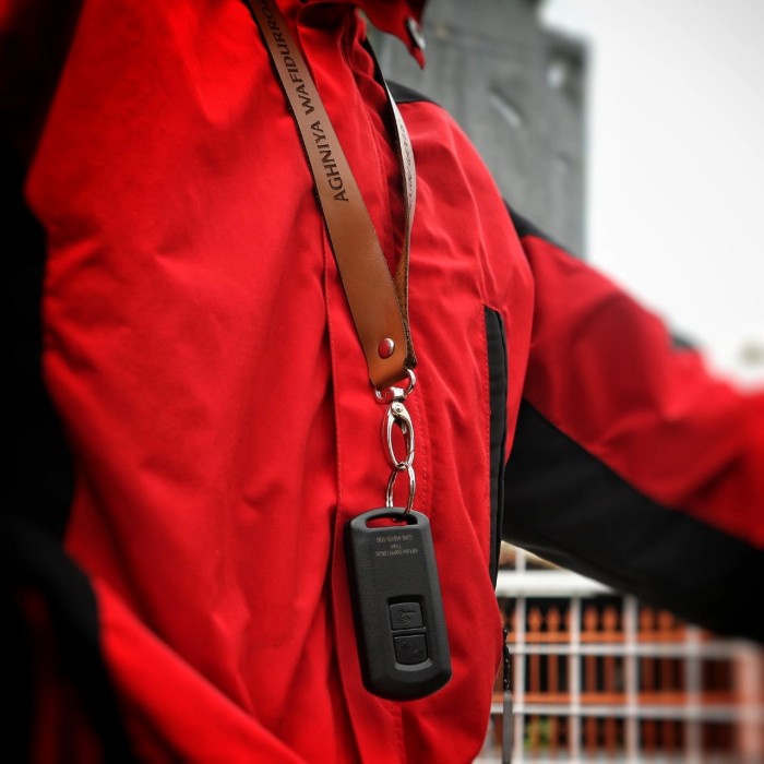 Tali Lanyard Gantungan Kunci Motor Gantungan Keyless Motor Mobil - Hitam