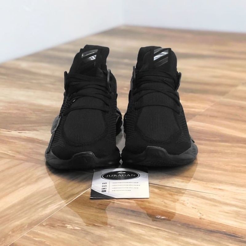 Adidas Alphabounce Instinct &quot;Triple Black&quot;