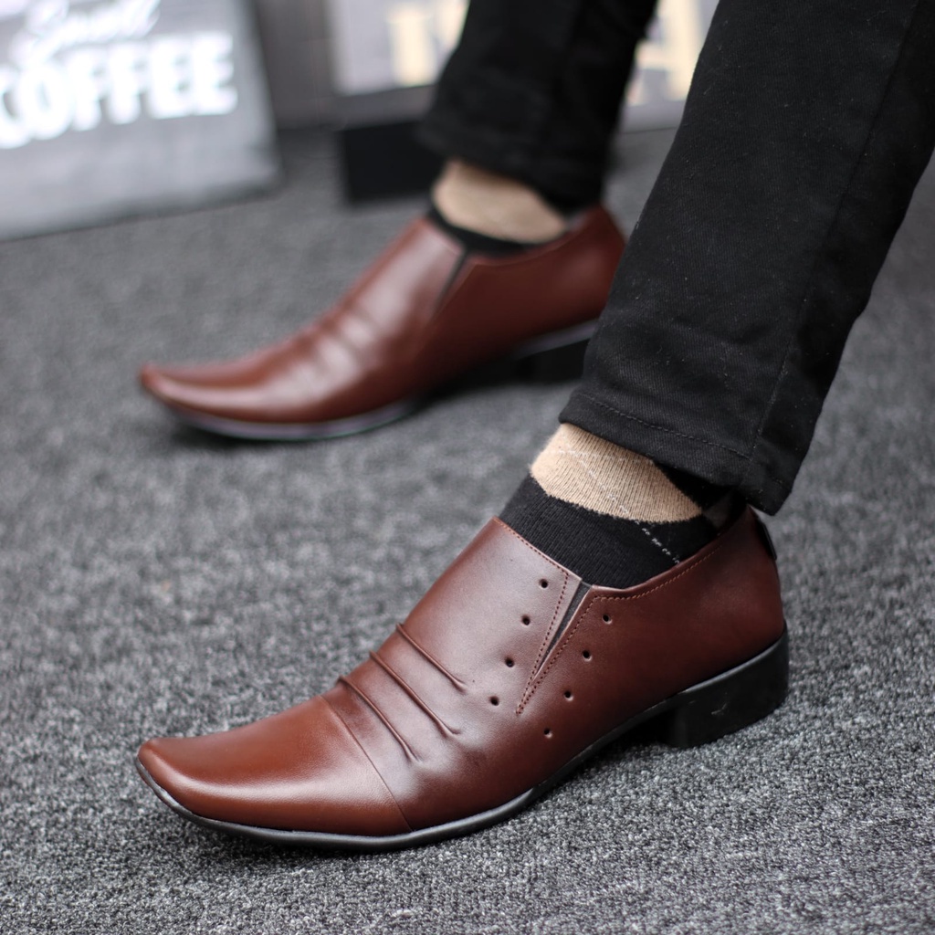 REMSLO Sepatu Pantofel Formal Pria Kulit Asli Hitam Kerja Kantor