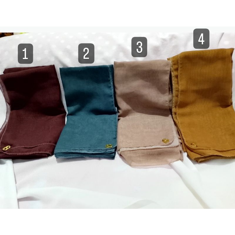 preloved buttonscarves nala square