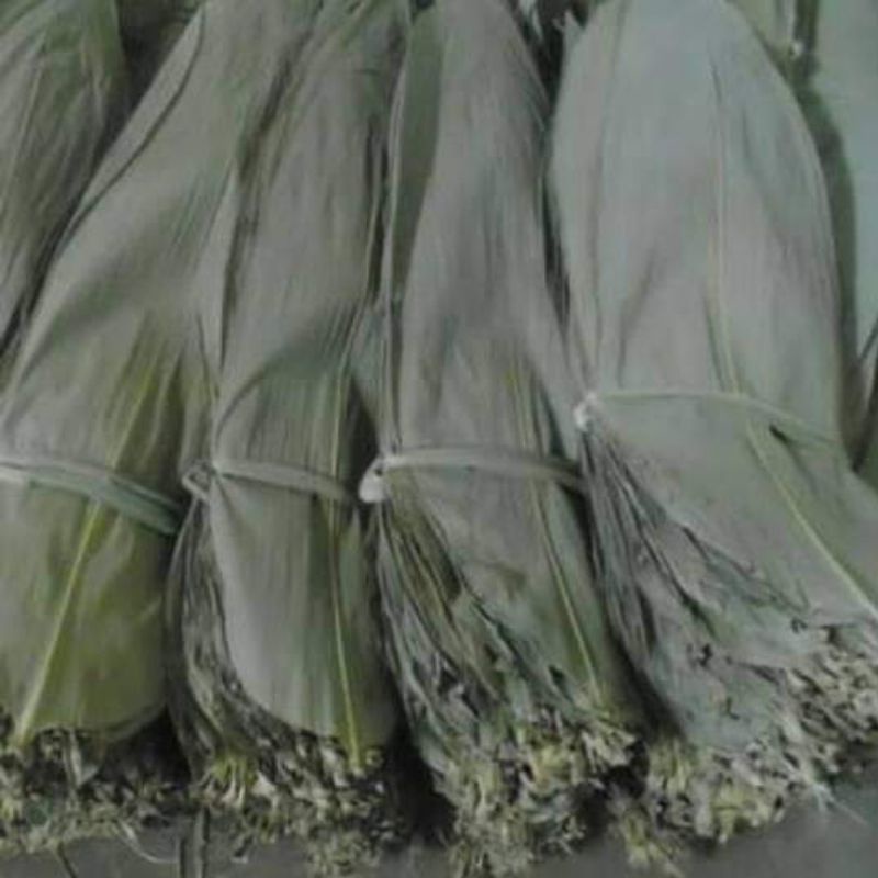

daun bambu (awi) kering 200gram