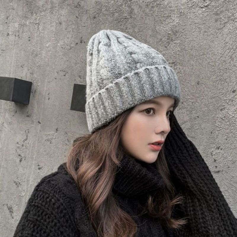 WOMAN WINTER BEANIE + TOPI RAJUT WANITA