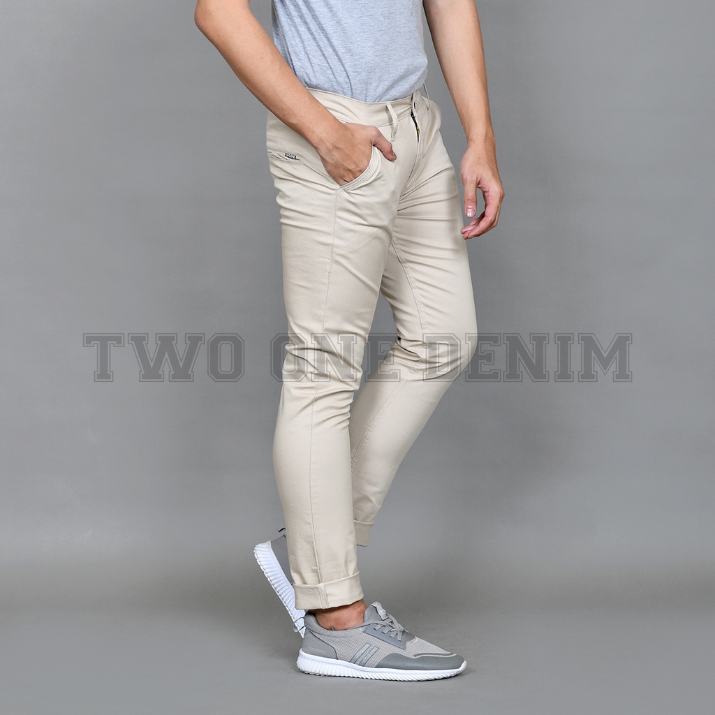 TWO ONE - Celana Chinos Panjang Pria Krem