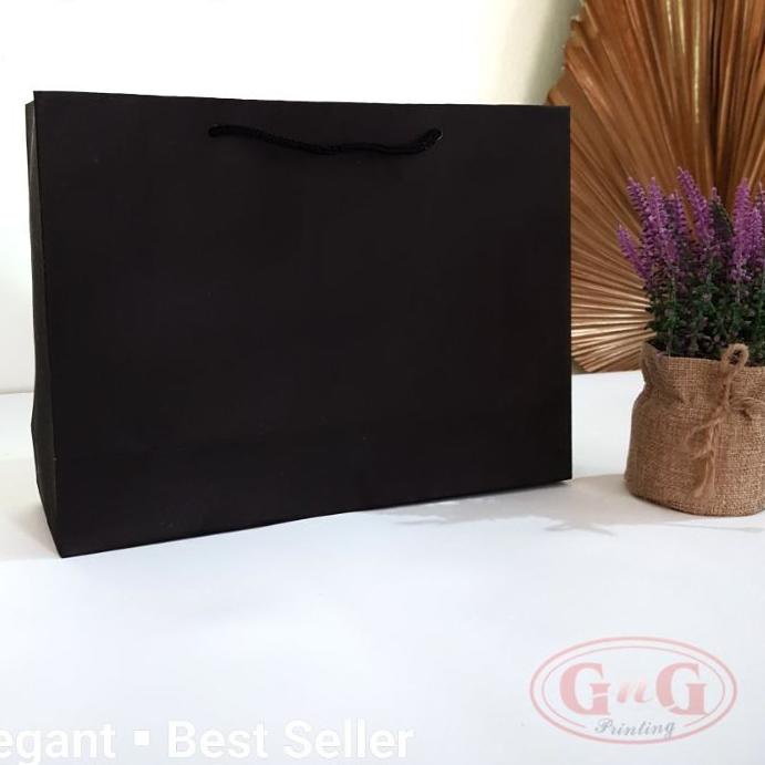 

READY ✅Paper Bag Hitam / 20pcs / Tas Kado Kertas Kraft / Paperbag Shopping Bag / Packaging / Uk. 29x9x21|SQ8