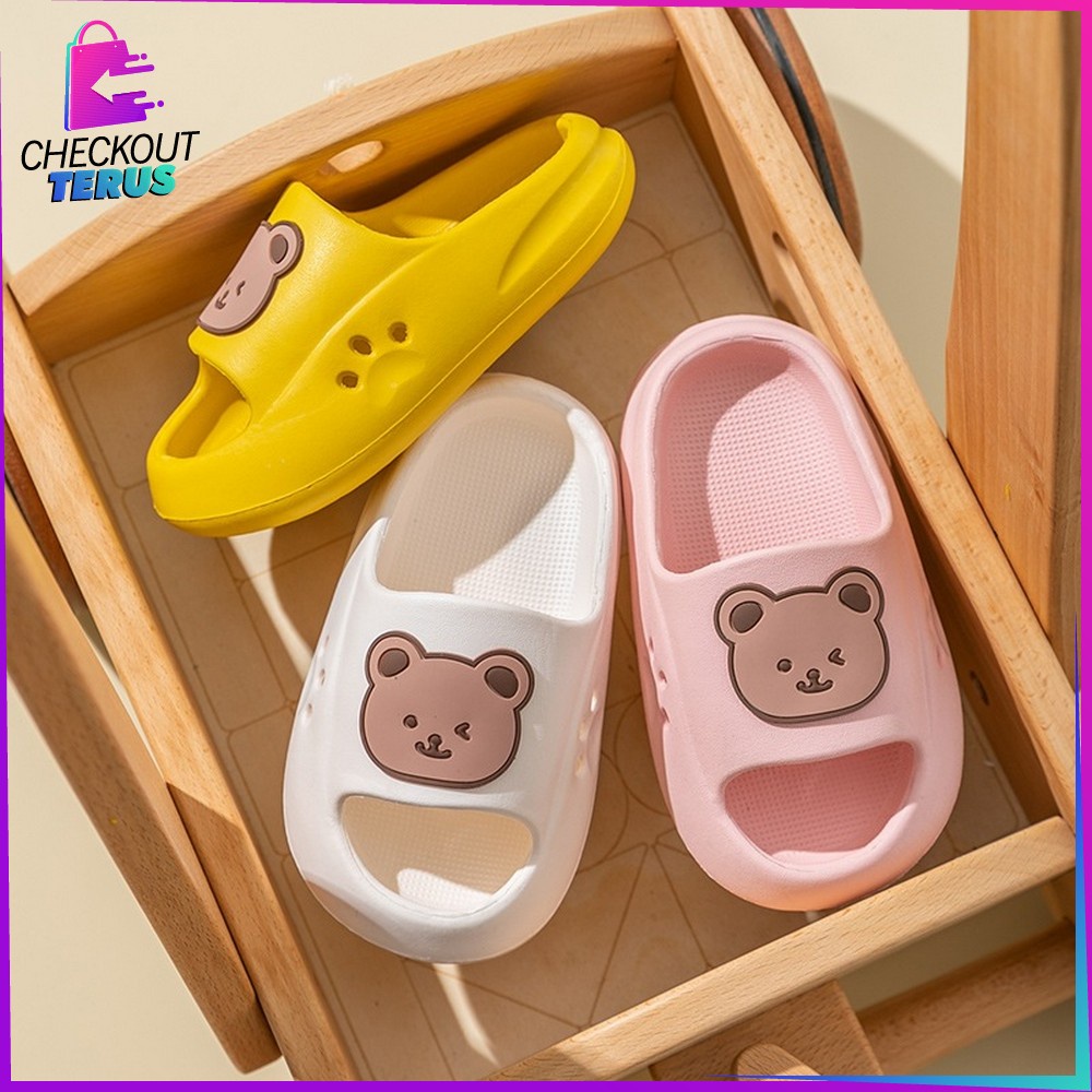 CT S45 Sandal Anak Perempuan Laki Laki Model Slip On Motif Beruang Anti Slip Bear Baby Slippers High Quality Import