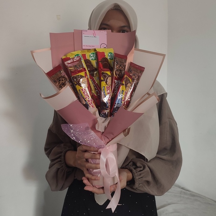 

Bucket murah BOGOR DRAMAGA Buket Snack buket wisuda sidang hadiah wisuda bouquet hadiah sempro bingkisan ultah
