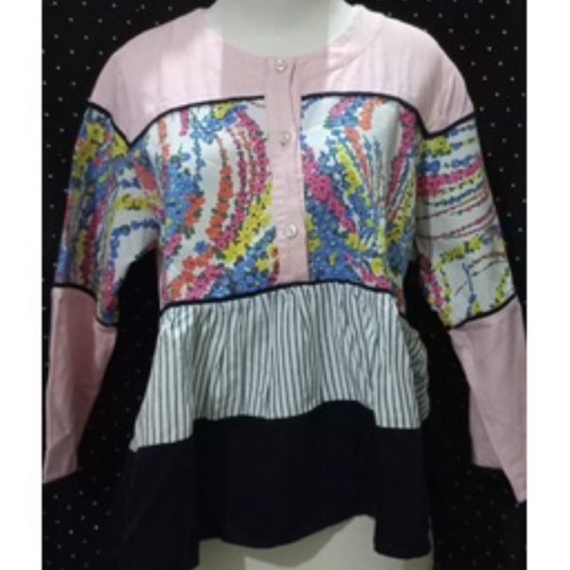 Preloved SOVINSKA Blouse Batik Modern Kombinasi Baju Kerja Hangout Korean Style