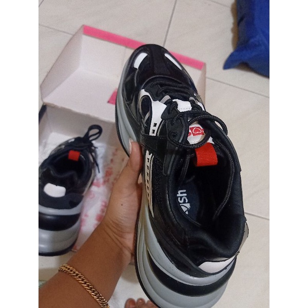 sepatu gosh pl