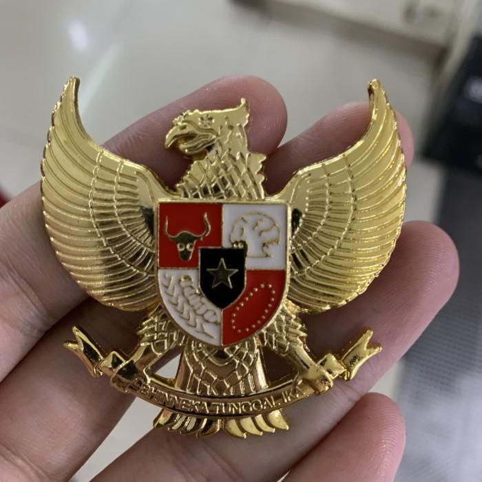 Pin Garuda Kuningan Cor 5 Cm Magnet Terbaru 99