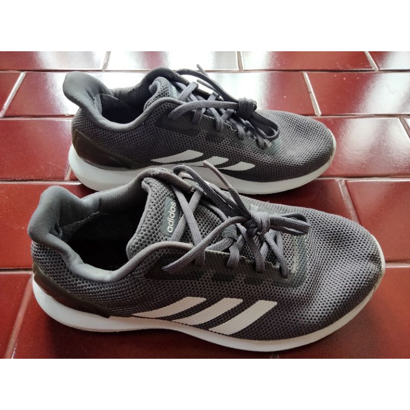 Sepatu Running Adidas Neo Cosmic 2 Second