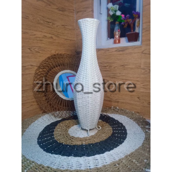 VAS GUCI ROTAN SINTETIS 70CMPOT BUNGA SUDUT