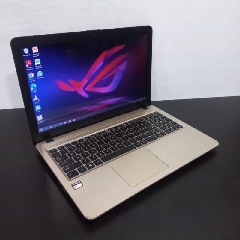 Laptop Asus AMD E1  HDD 500GB windows 10 pro