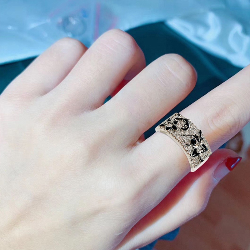 Fancyqube Cincin Wanita Desain Bunga Warna Hitam Untuk Pesta Pernikahan