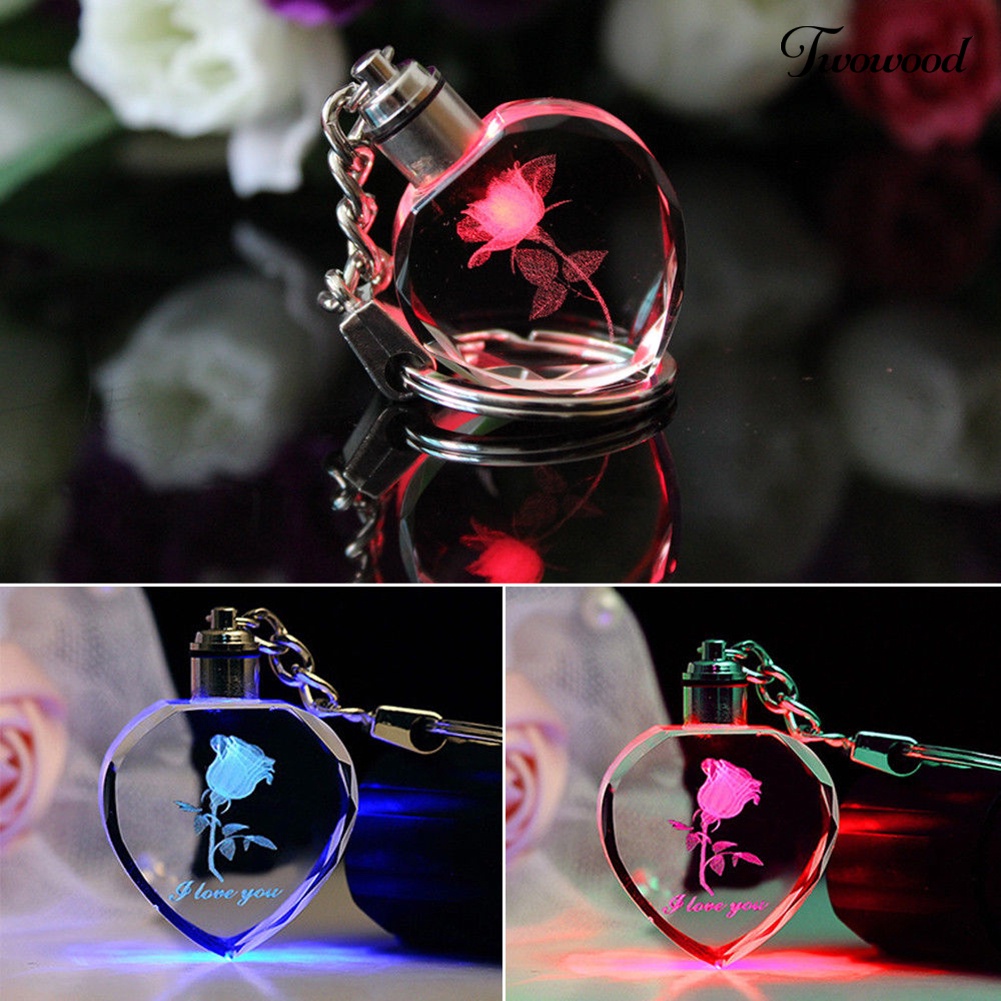 Twowood Gantungan Kunci Bentuk Hati Dengan Lampu LED Berganti Warna