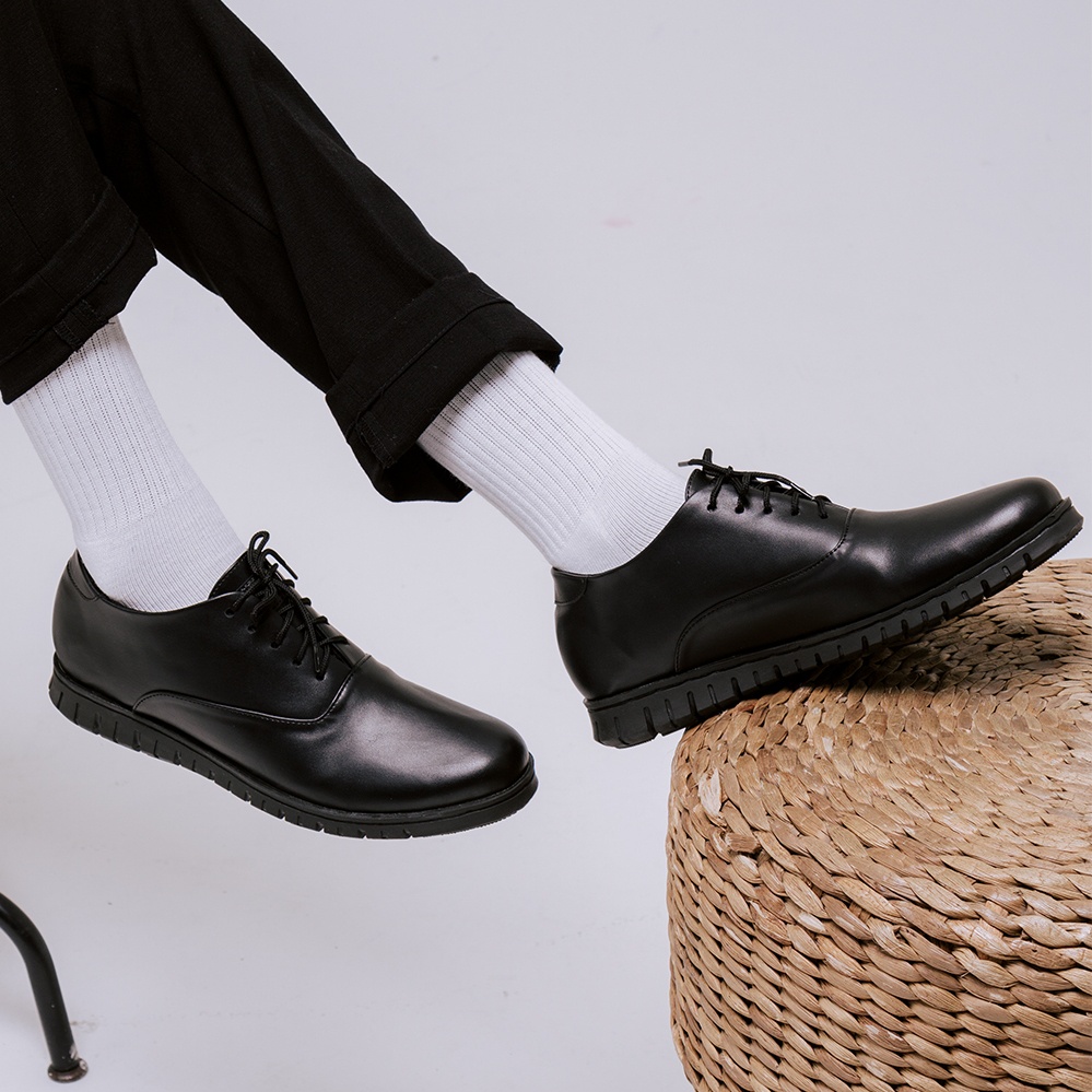 NOBLE BLACK ORIGINAL x JOEY Sepatu Formal Full Hitam Tali Pria Pantofel Kerja Kantor Dinas Resmi Guru Kantoran Wisuda Kuliah Pesta Pernikahan Kondangan Nikah Undangan Wedding Modern Oxford Casual Derby Semi Kulit Premium JYF Footwear Keren Terbaru Branded