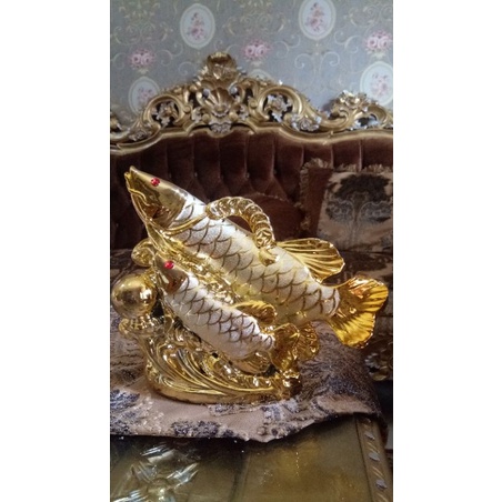 Pajangan Keramik Ikan Arwana