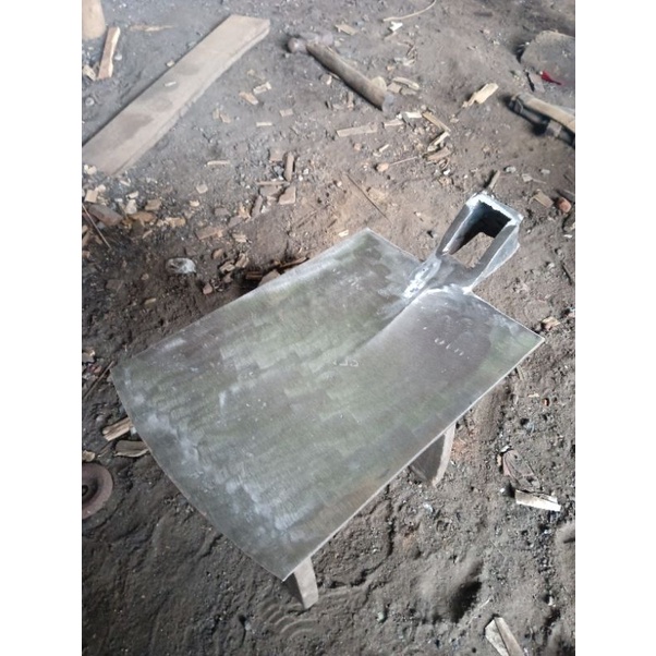 Cangkul sawah anti lengket