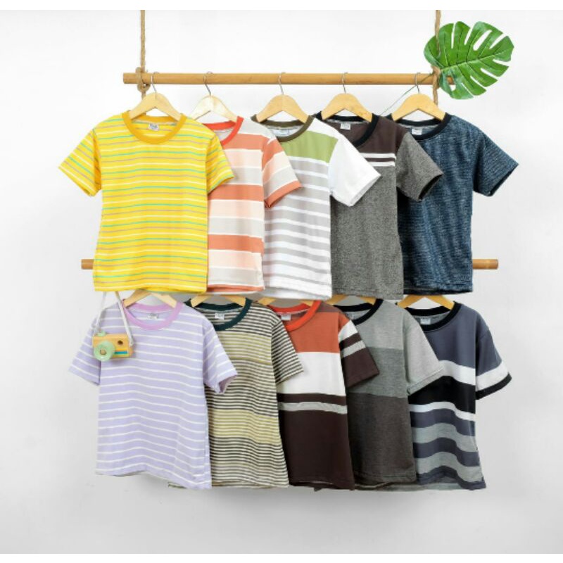 Baju anak laki-laki motif garis-garis