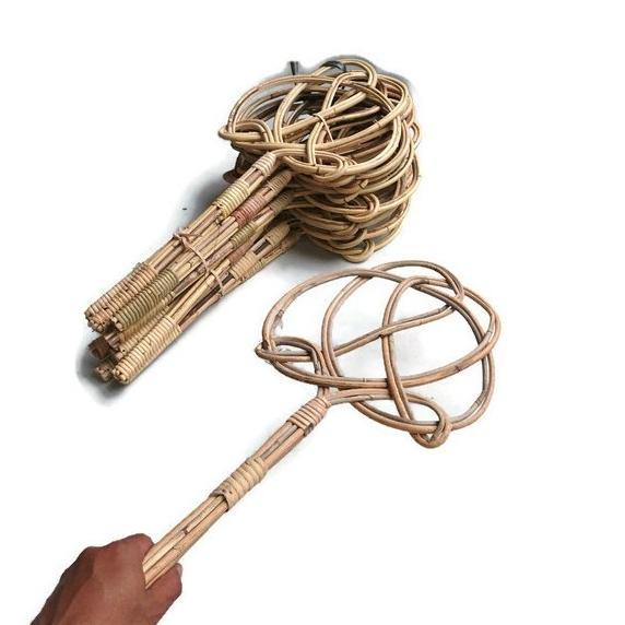 ((((()paling dicari] Rotan pemukul kasur karpet / penggebuk kasur / raket pemukul kasur
