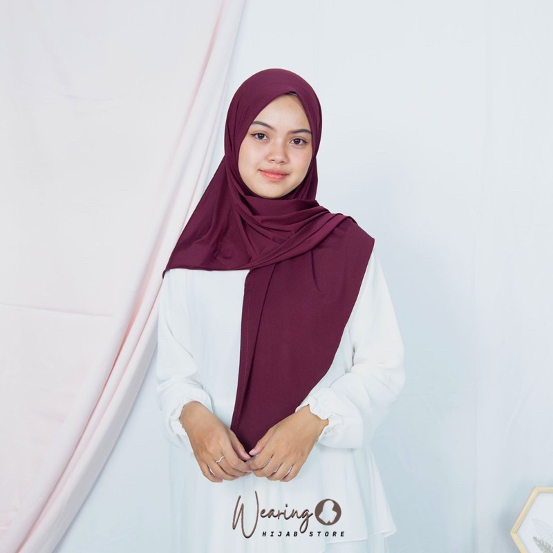 Hijab Instan Segitiga Jersey Malay / Hijab Segitiga Instan