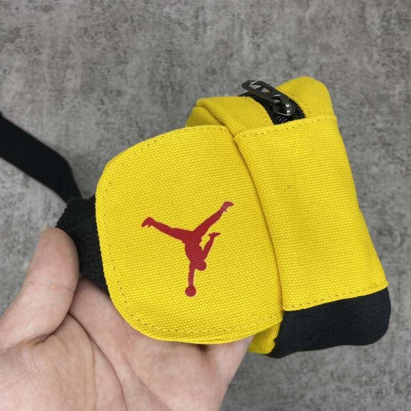 AIR JORDAN CROSSBODY WAISTBAG DOUBLE LOGO / TAS PINGGANG JORDAN DOUBLE LOGO