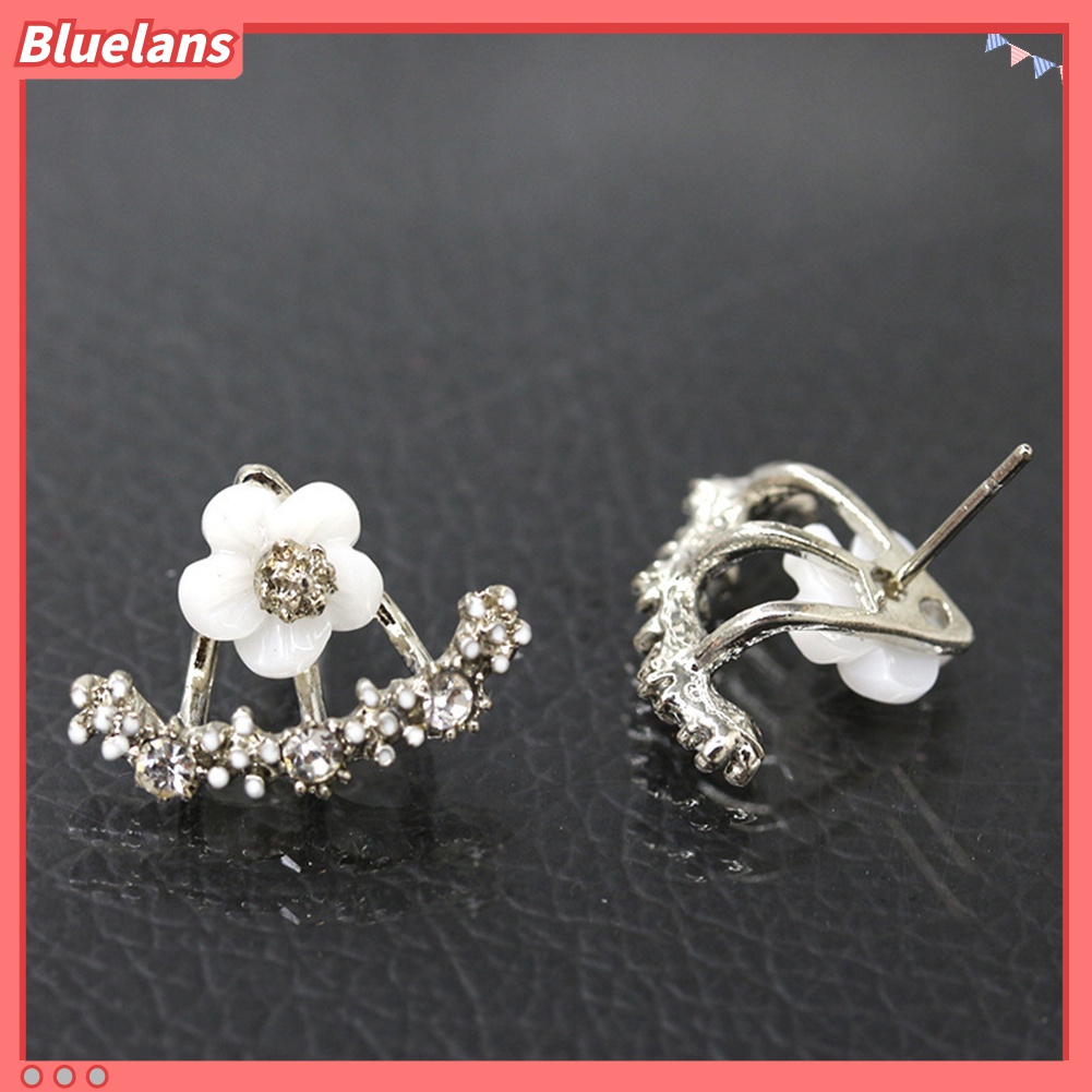Anting Stud Desain Daisy Aksen Berlian Imitasi Untuk Wanita