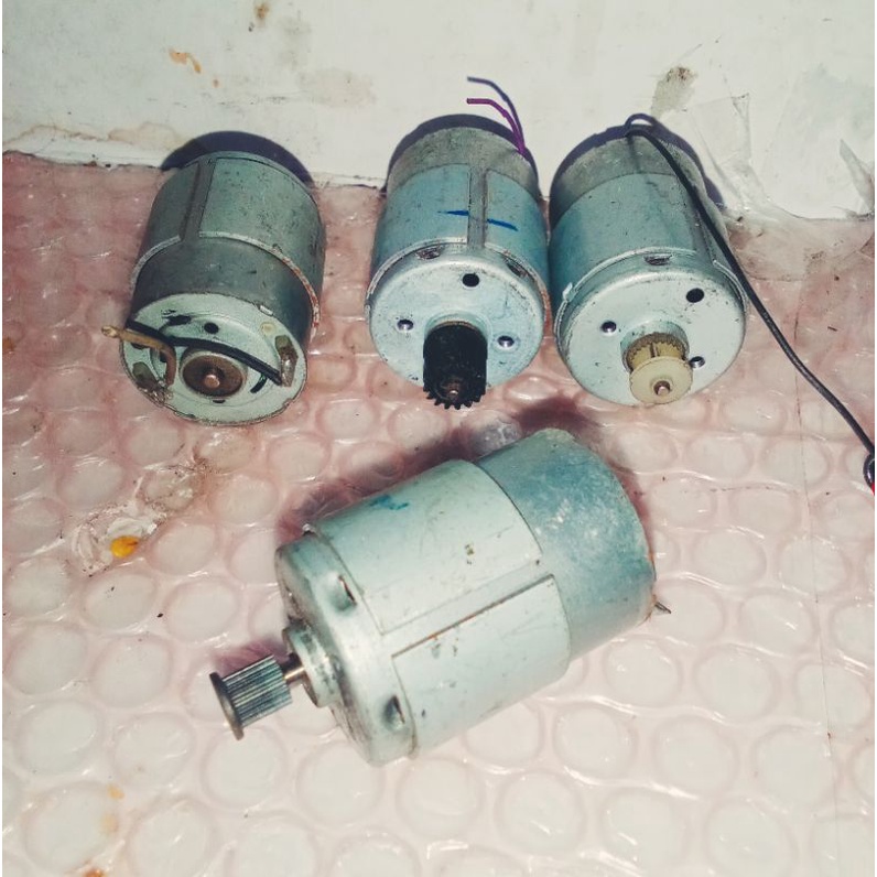 dinamo generotor LED 12V bisa di pakai ke 24vdc max ,untuk penggerak dll