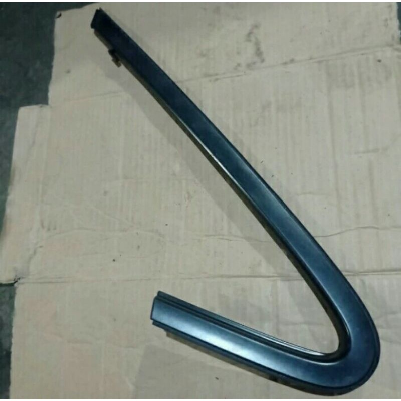 garnish kaca segitiga honda jazz gd3(kanan)