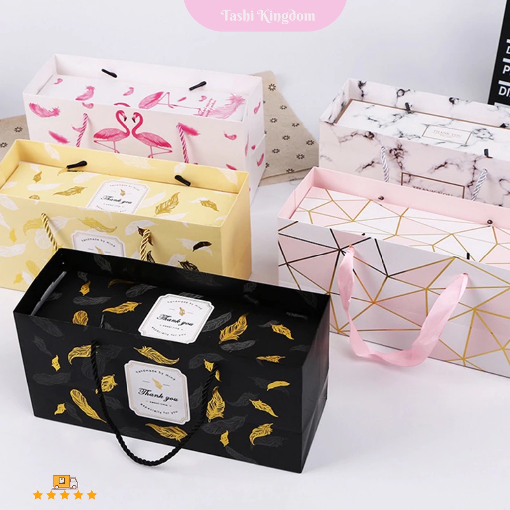 

Paparbag Kantong kado / kantong souvenir motif bulu , tas kado hampers paper bag valentine , kantong gift bag unik