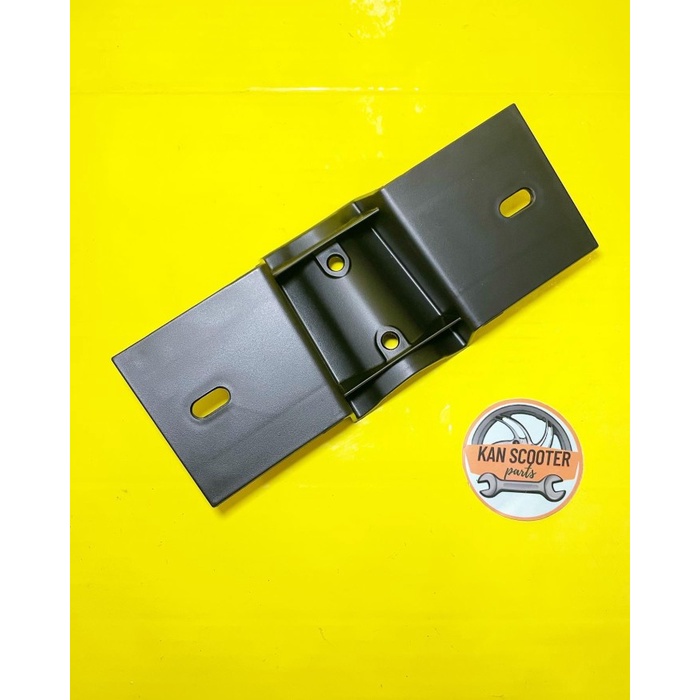 Dudukan Plat Dudukan Plat Nomor Depan Vespa Sprint & Primavera