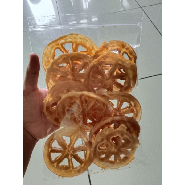 

KUE KERING KEMBANG GOYANG/KUE KHAS BETAWI/KUE JADUL