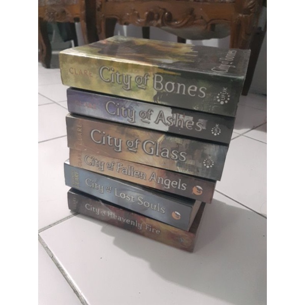 Novel The Mortal Instruments (preloved)