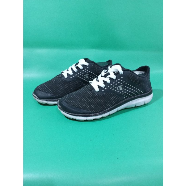 Sepatu champion bw ori Size 37