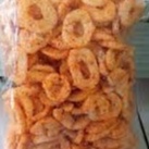 KERUPUK SNACK RING PEDES  250 GRAM /  KRUPUK SNACK RING PEDAS BALADO / SNACK KOIN / SNACK RING KILOAN