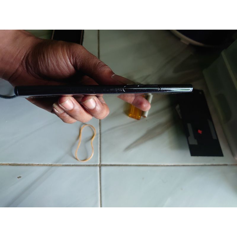 Lcd plus frame Sony Xz premium