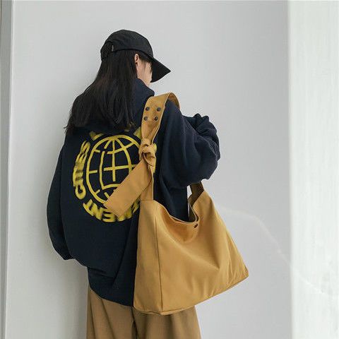 ❀☃▩Tas Kanvas Wanita Baru Kapasitas Besar Lebar Tali Bahu Sederhana Satu Bahu Messenger Tas Di Jepang dan Korea Selatan Warna Solid Mahasiswa Tas Kain