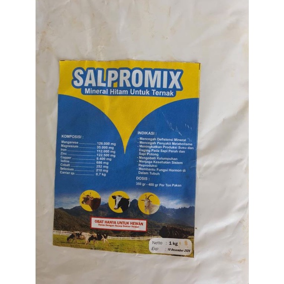 MINERAL HITAM/SALPROMIX 1KG/ MICRO MINERAL UNTUK TERNAK