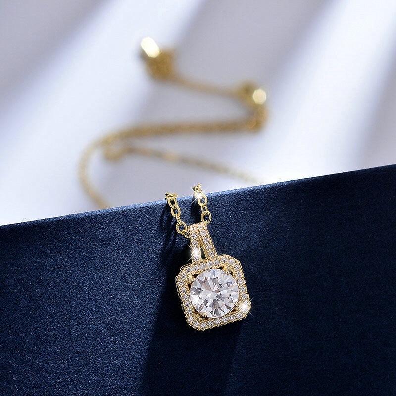 Kalung Titanium Diamond Zirconia Vintage Korea Fashion Style