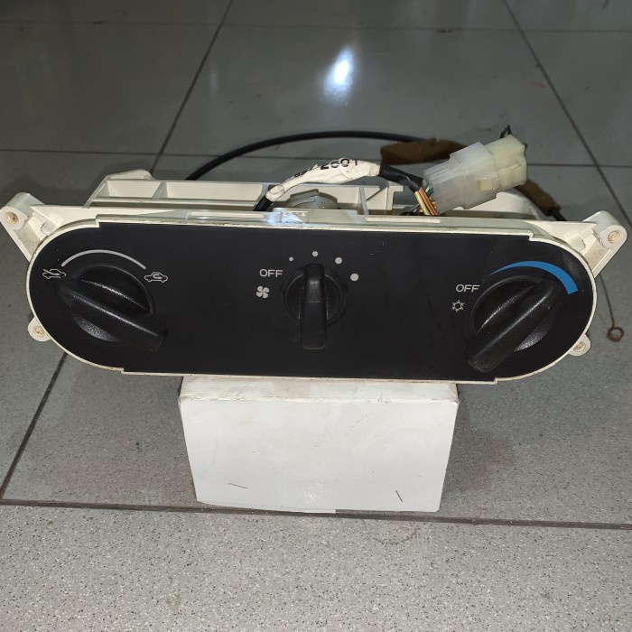 Knop putaran AC MITSUBISHI KUDA