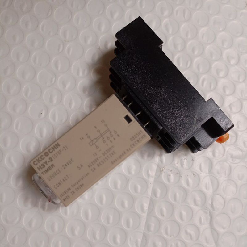 Delay Timer Relay H3Y-2 24Vdc
