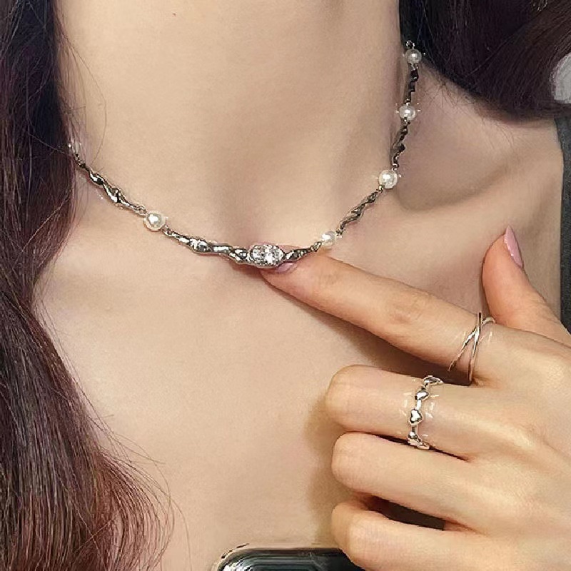 Kalung Rantai Klavikula Hias Mutiara Zircon Warna Silver Gaya Perancis Untuk Wanita