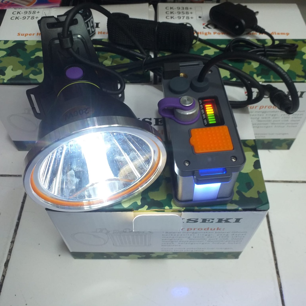 Senter Kepala LED Super Terang Kiseki + Aki 200 Watt CK-978+ Jumbo Light Cahaya Putih Bonus Aki (PB, Korek)