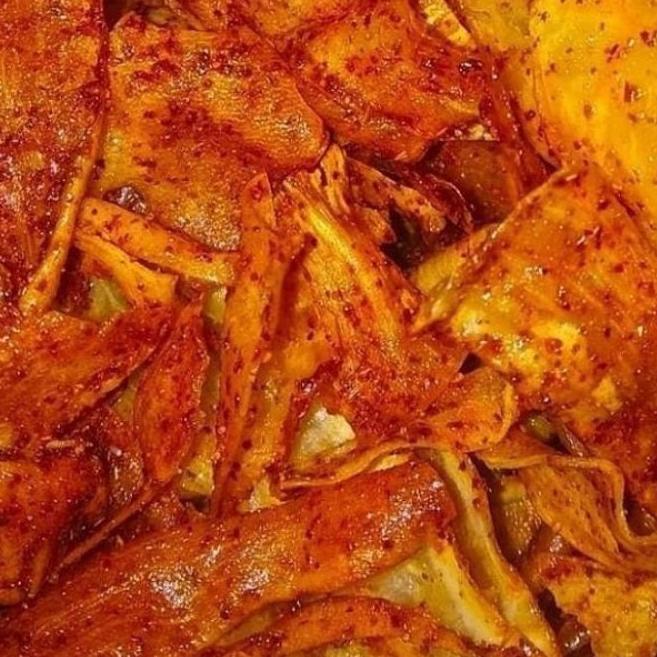

SALE✅1KG Reseller kripset pedas keripik singkong Daun jeruk Keripik Setan|RA1