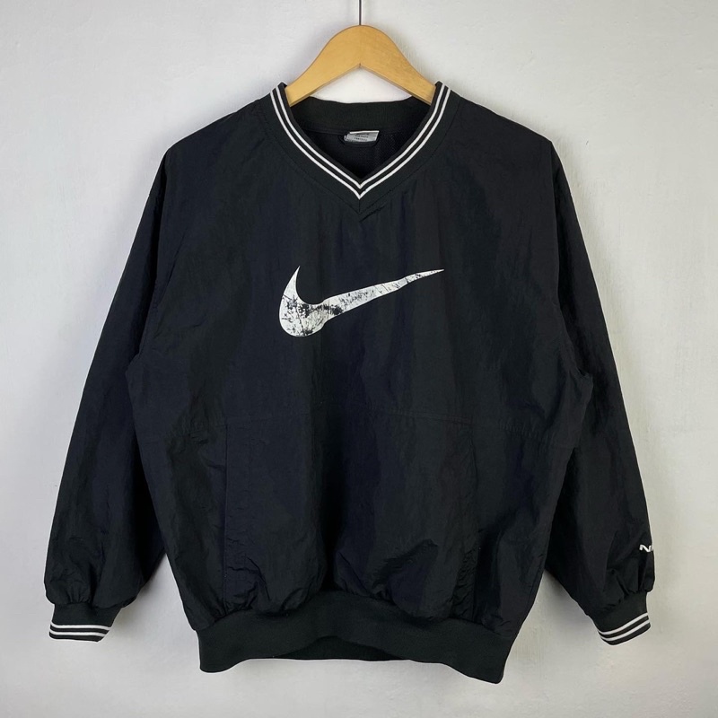 Vintage Vneck Nike