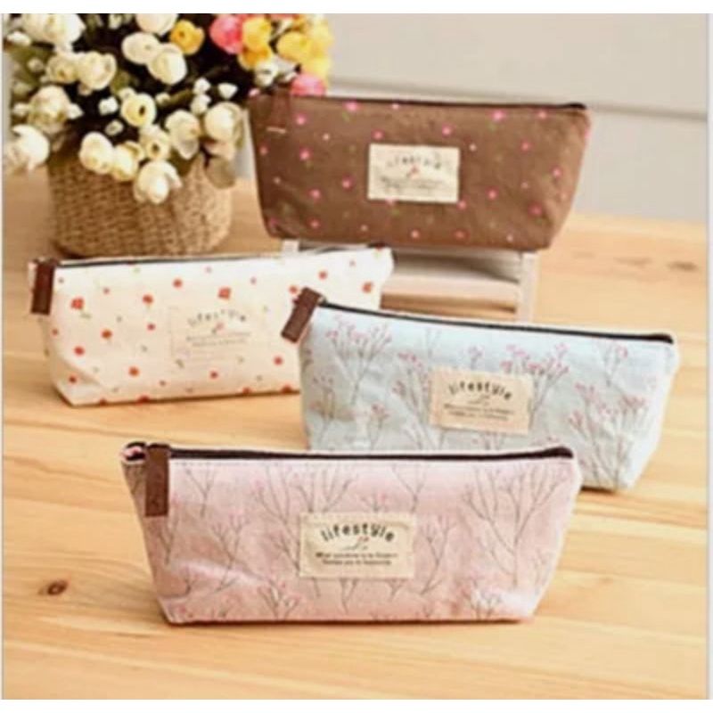 

Tempat Pensil/Case Pencil/Life Style/Tempat Kosmetik Canvas