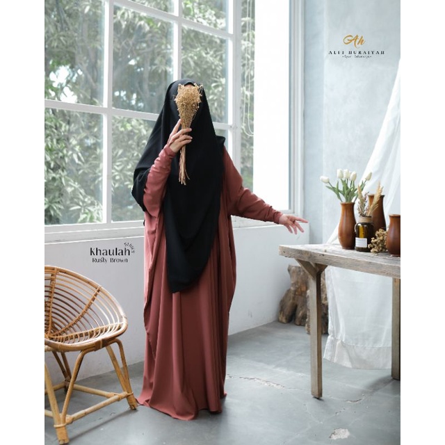 abaya khaulah ummu sarah