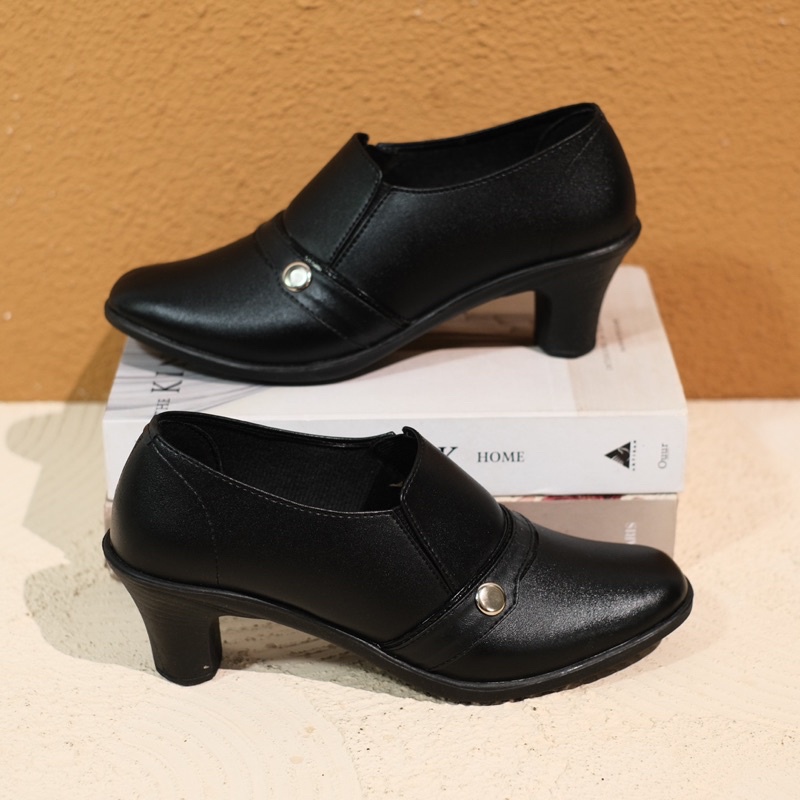 SepatuPantofelWanitaSepatuBootsWanitaKualitasPremiumSepatuSlipOnWanitaSepatuKerjaWanitaSepatuFormalWanita