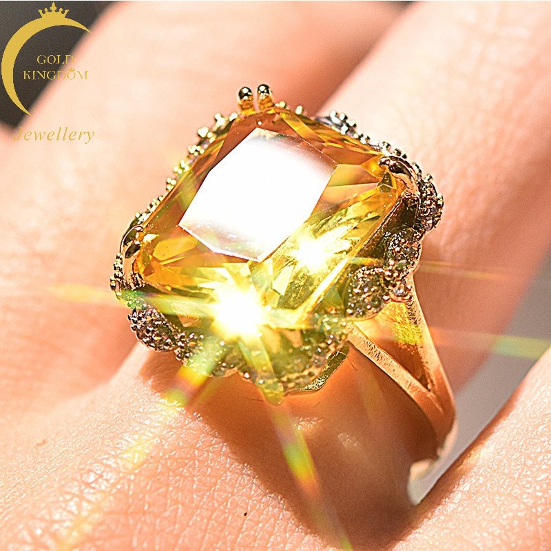 Goldkingdom Perhiasan Fashion Emas Asli Kadar 375 Bangkok Aksesoris Ready Stock Hyperbolic Inlay Champagne Color Square Diamond Super Besar Cincin Berlian Berlapis Emas Warna Ganda