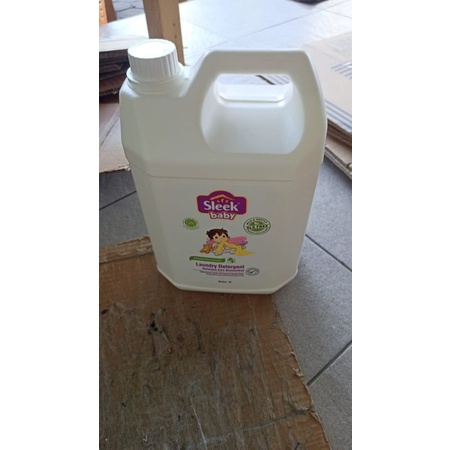 Sleek Deterjen Bayi / Baby Laundry Detergent Cair Galon 4 Liter